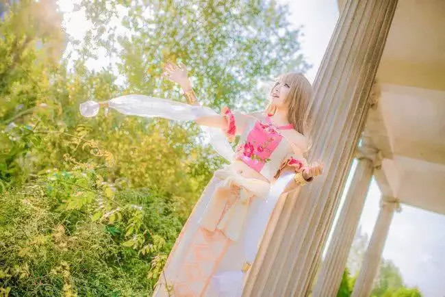 喜欢|cos::舞娘南小鸟,身姿曼妙,再多喜欢一点点