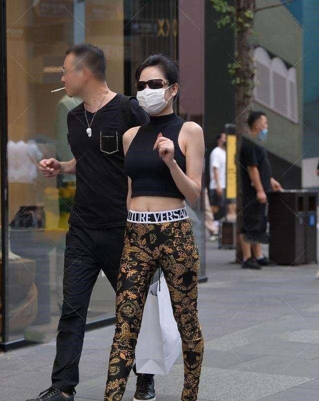 背带裤 打底裤穿出自然不做作风情,适合自己最重要,让你美出高度!