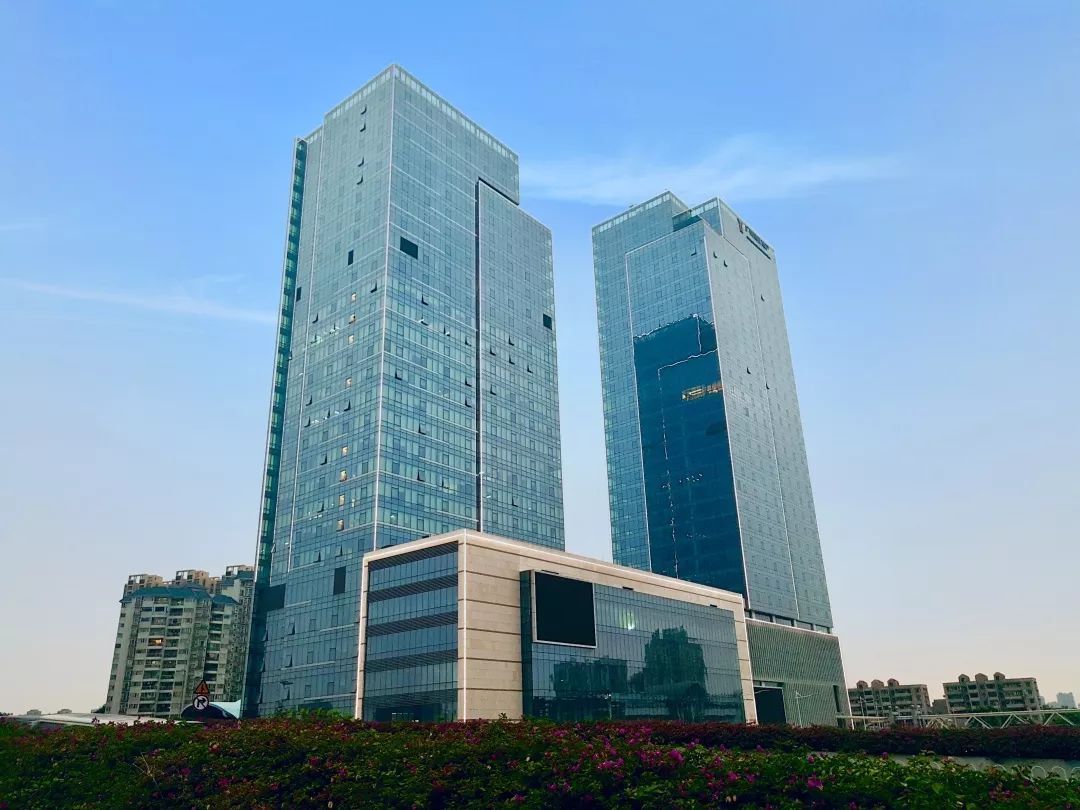 全国中小企业股转 系统 广州服务基地已正式落户荔湾区, 进驻荔胜广场