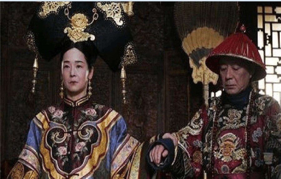 慈禧作了1首诗,最后1句家喻户晓,如今人们都会挂在嘴边