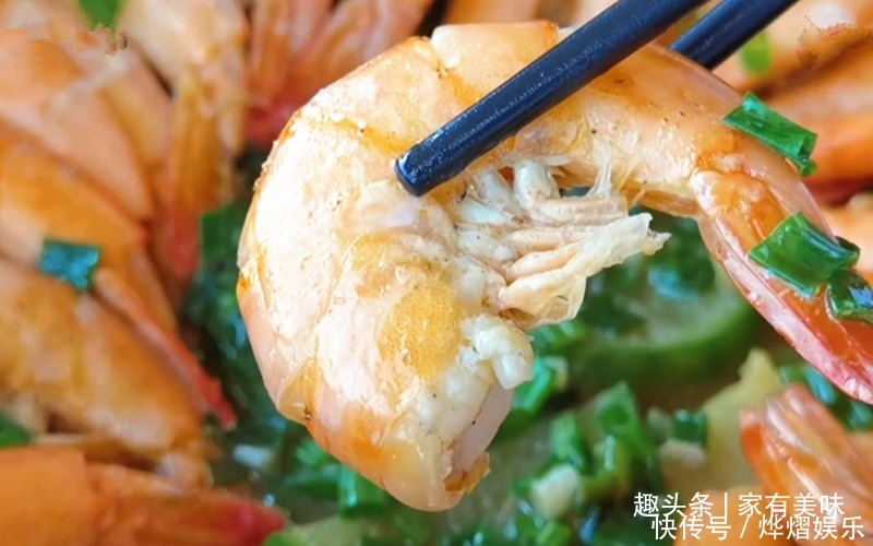 萝卜大虾超好吃的做法,酒店大厨教你技巧,出锅连汤汁都不剩