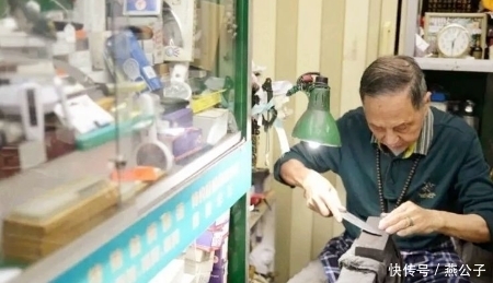 中国刀王有多厉害？半个地球都是他的顾客，坚持传统技术不容易