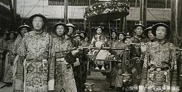 送给|袁世凯将这件东西作为礼物送给慈禧,她很喜欢,我们看了要笑喷