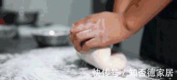 蒸馒头|发面时,只加酵母是“大忌”,多加这2样,蒸出的馒头又白又暄软
