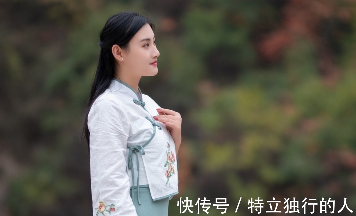 戏风|诗·八首丨一点芳心翘首望,几番真梦掩尘埃?