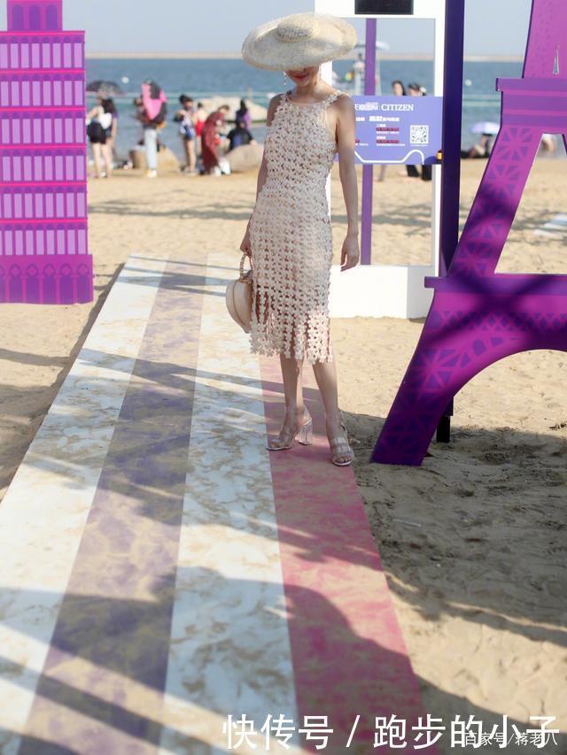 美女街拍寒玉本无心,奈何总深情。入我相思门,知我相思亦有甜