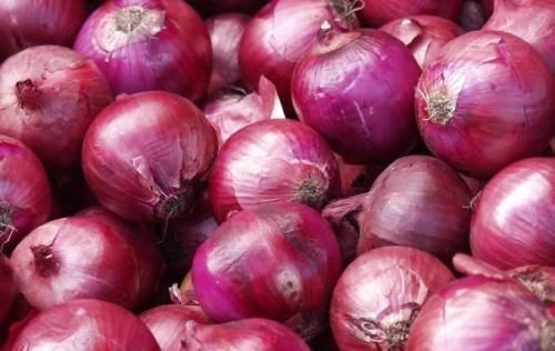 變化|切洋蔥，刺眼睛？三招解決，經(jīng)常吃洋蔥，半月后身體竟有驚喜變化