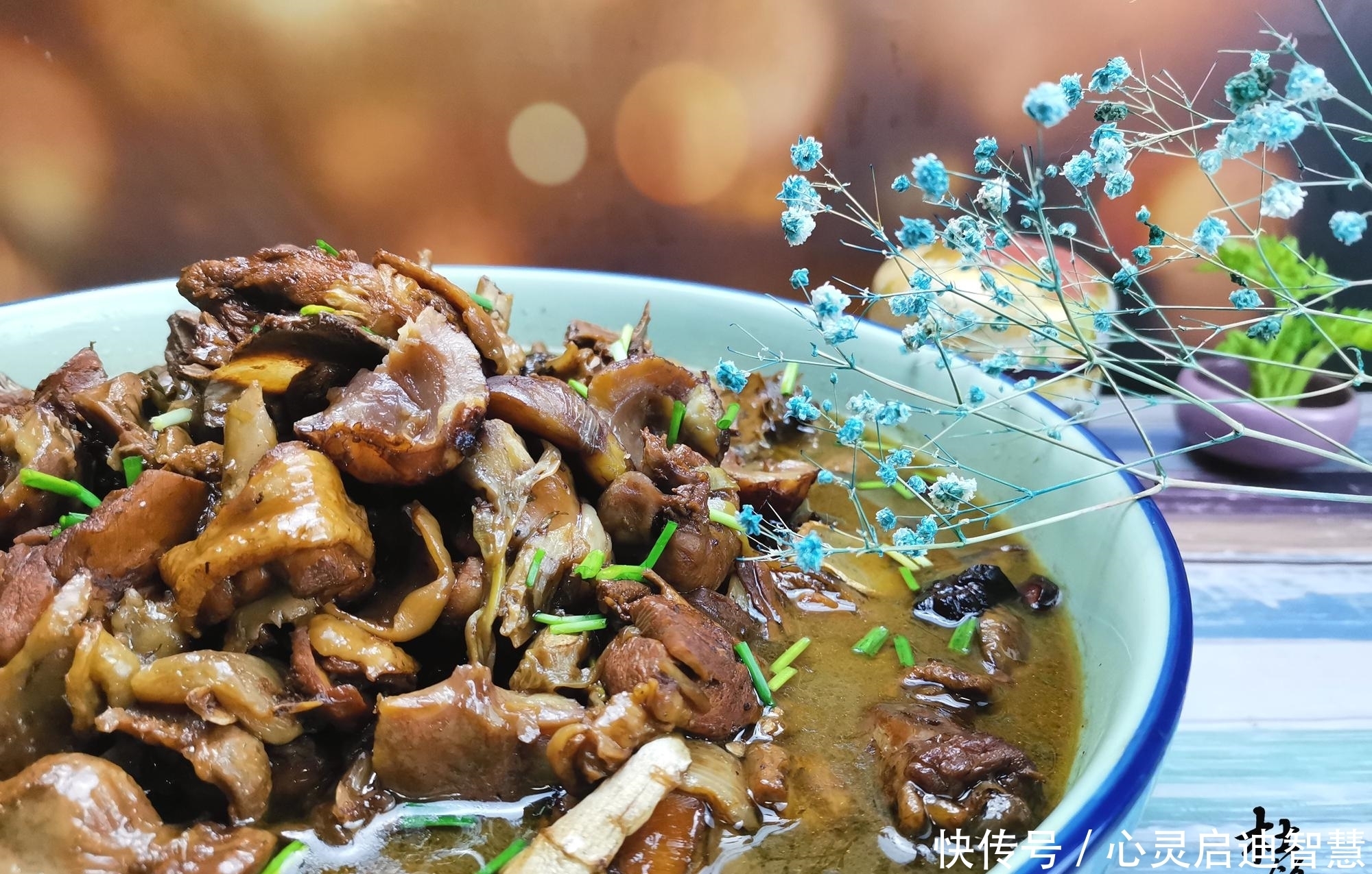 年夜饭的首道菜就应该是它,寓意“大吉大利”,来年全年走好运