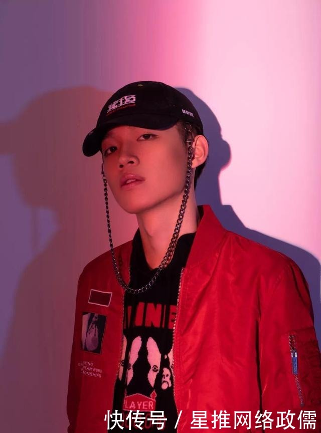 曝“暴扣哥”将担任导师,成《新说唱》代替节目,网友并不买账