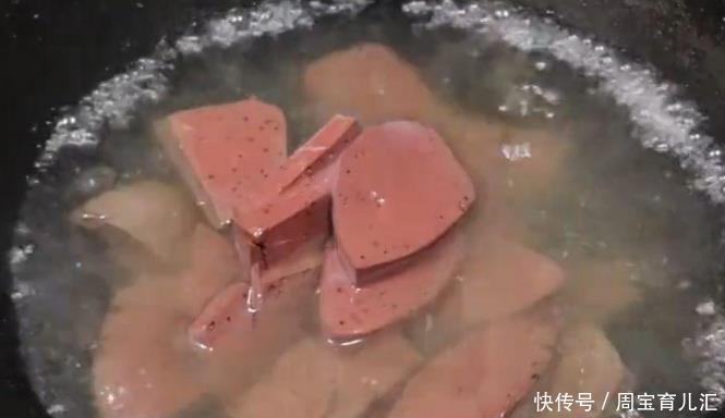 鲜香|炒猪血,不要切了就炒!牢记一个重要步骤,猪血鲜香不腥,好吃