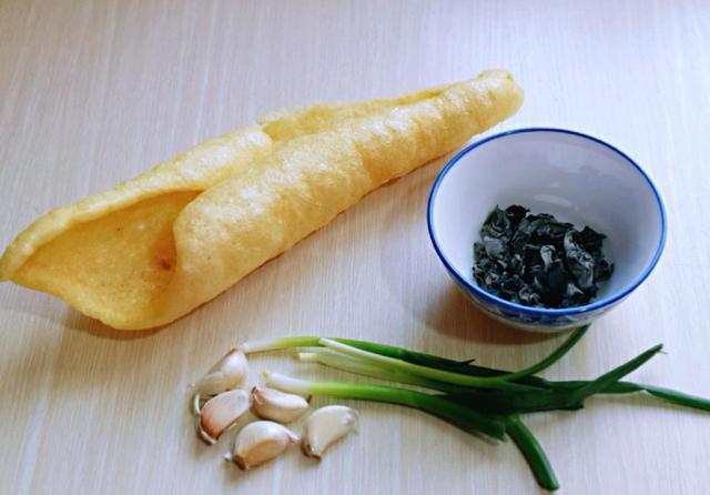 用来|没想到这种食材还能用来做小炒,香气扑鼻还不油腻.好吃不上火