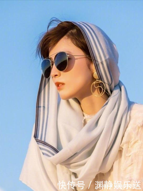 女人不管奔几,尽量少戴这5种“饰品”,显廉价没气质还很掉价