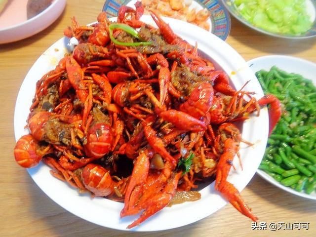 杭州|看杭州人周末一日三餐吃的啥？粗粮细粮一起吃，小龙虾做午餐