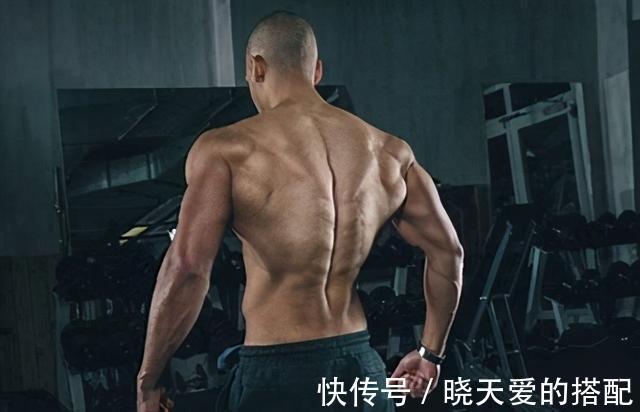 僵硬|锻炼背部肌肉有技巧,3个瑜伽动作可解决,同时放松背部肌肉