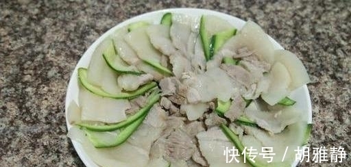 蒜泥白肉|这一道蒜泥白肉太好吃了,满满1大盘肉,大口吃肉的感觉太棒了