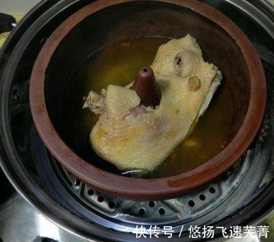 墨鱼|少盐饮食 轻松生活 不加水的鸡汤!