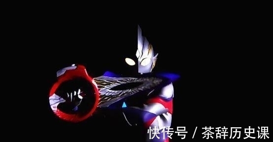 拉莱耶|黑暗特利迦奥特曼将在9月份登场,我直接快进到男主一打四