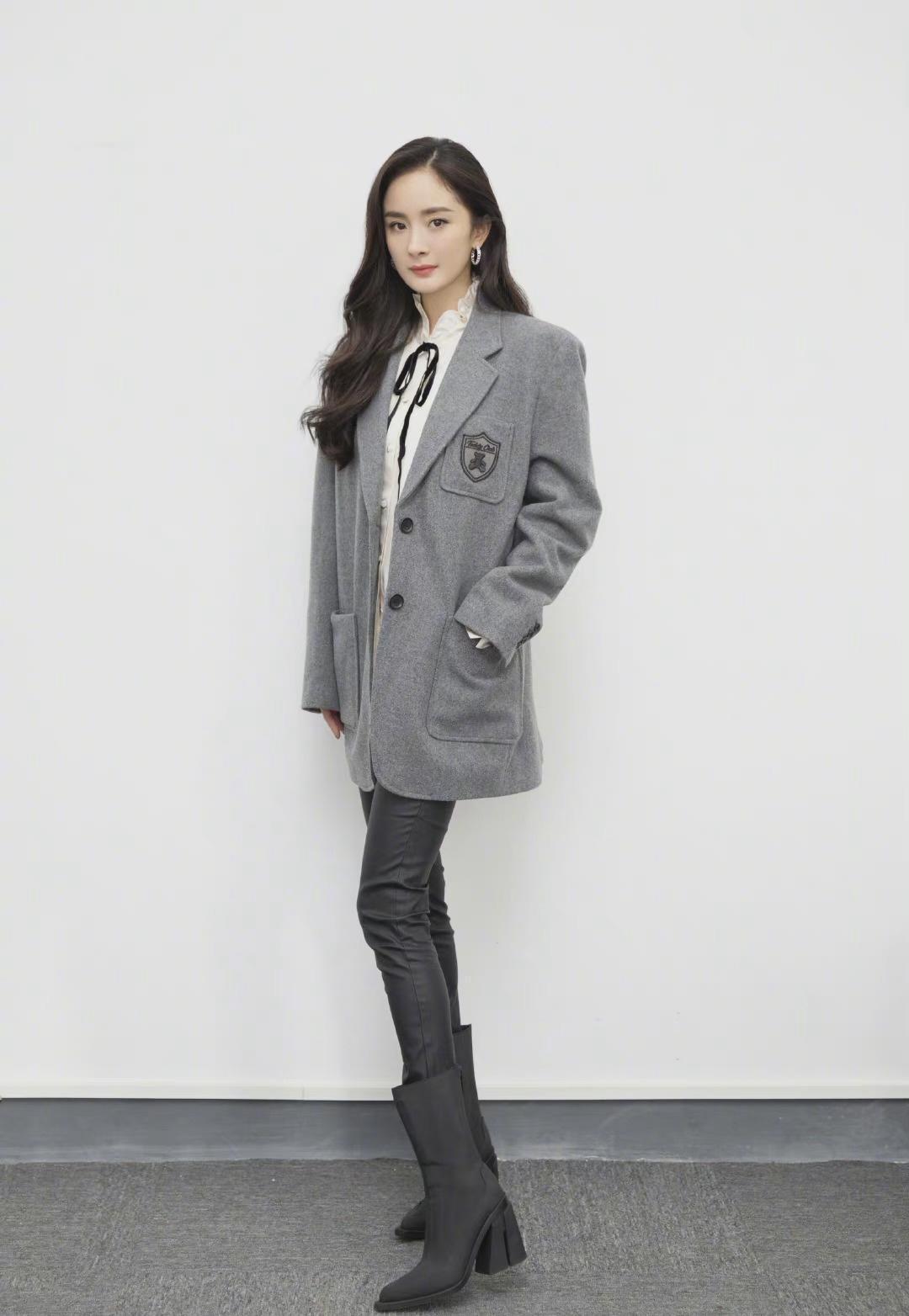 版型|章泽天不光是成功女企业家,还是潮流达人,上松下紧穿搭高级洋气