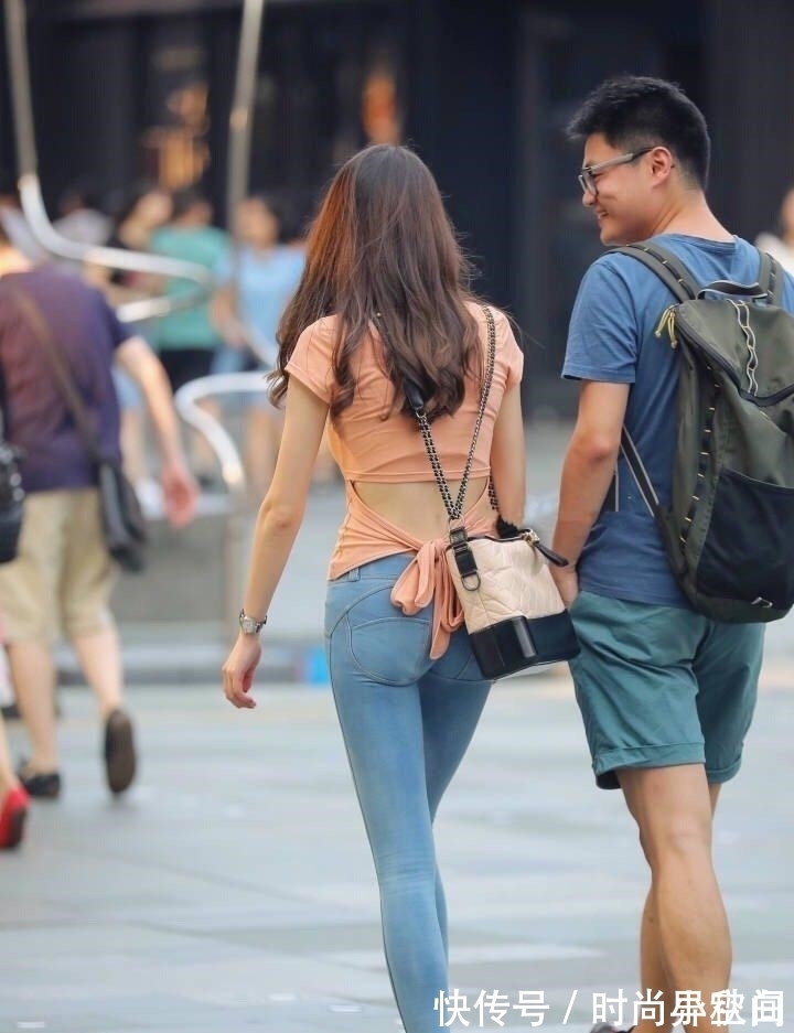 惊艳#本以为正面的结构感很强,转过身才发现,什么才是“惊艳”