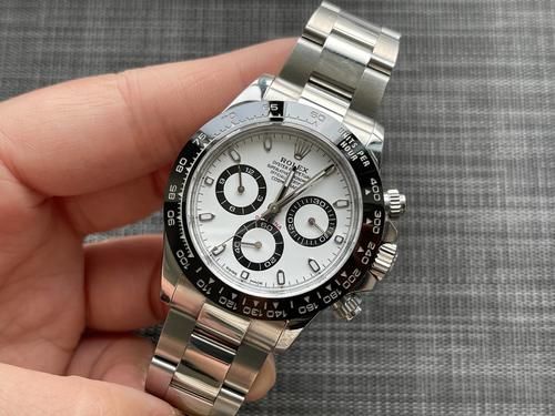 机芯|腕表改装还能这么玩！劳力士白钢迪改装成熊猫迪！