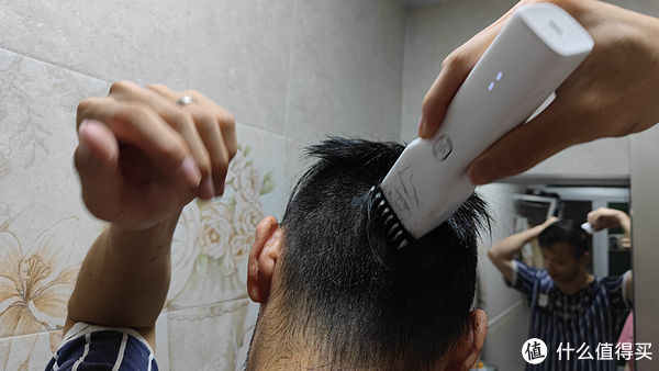 理發(fā)|樸實無華的生活 篇七：（辣眼真人秀，請膽小者回避）我禿了？真的嗎？我不信！！！（有點失敗，切勿模仿）