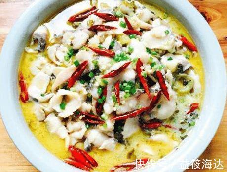 鱼肉|做酸菜鱼时,有人先炒酸菜,有人先加水,都不对,这才是正确做法