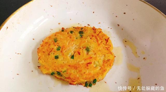 土豆丝饼|1个萝卜，2个鸡蛋，混合均匀上锅一煎，3天不吃馋得慌，非常香