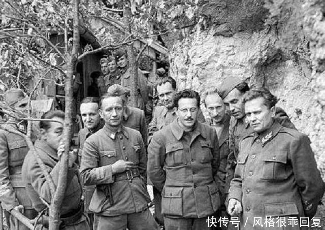 铁托|铁血“巴尔干战神”：血与火的一代传奇，个人生活却颇有争议？