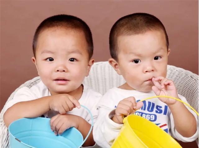 二胎|“头胎是女儿，二胎不论男女都没压力”，这句话坑苦了多少家庭