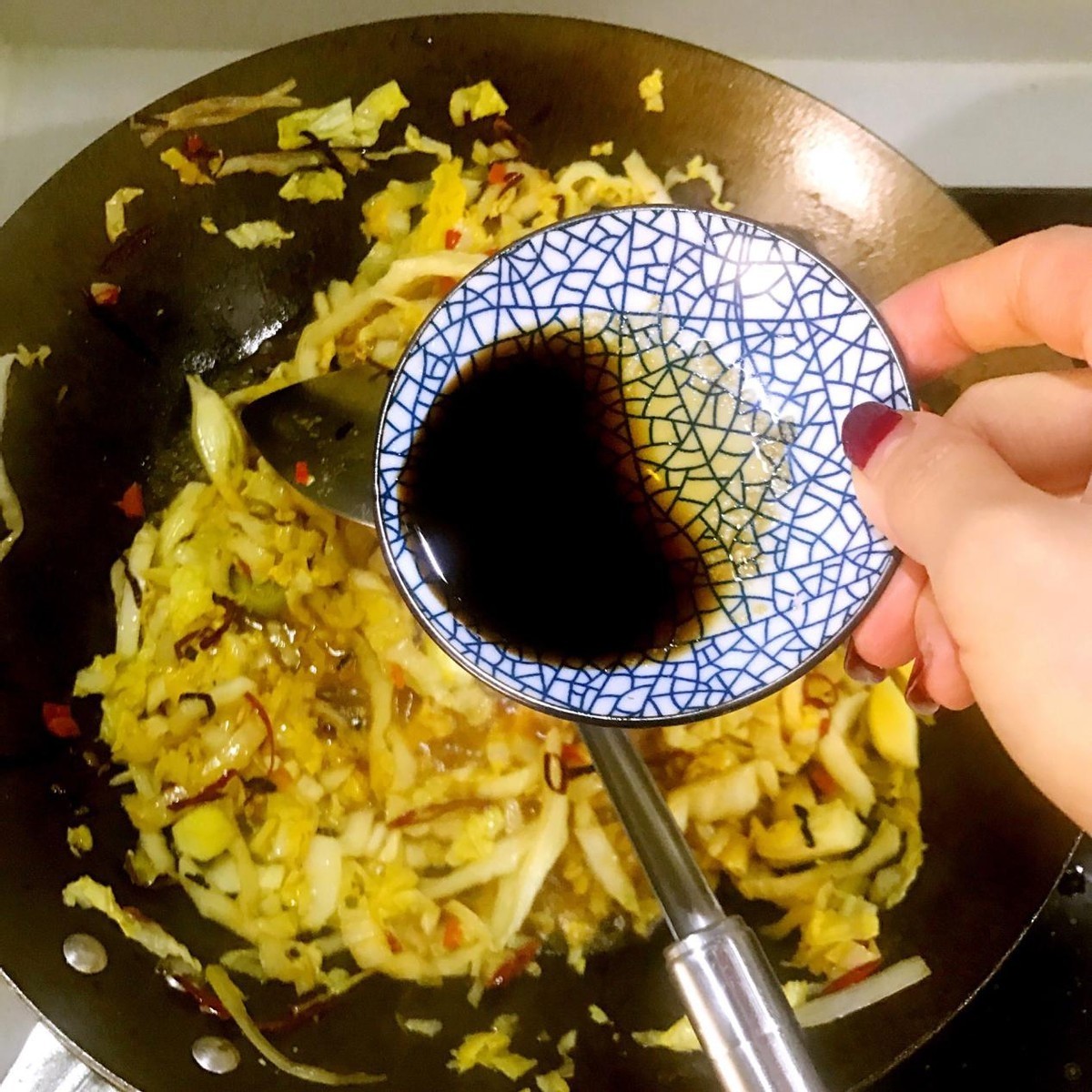 白醋|比醋溜白菜还好吃的一道菜,酸辣开胃,非常下饭