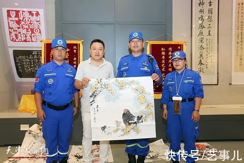 蓝天救援队|孙荣刚师生展滨海圆满收官呈两大看点：书画致敬英雄 收李建华为徒