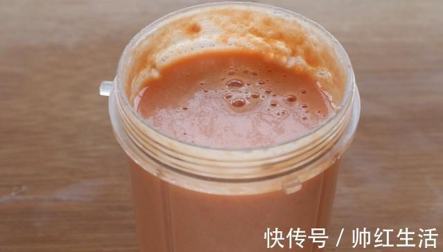 西红柿鸡蛋别炒着吃了,新吃法隔三差五就做,比馒头油条受欢迎