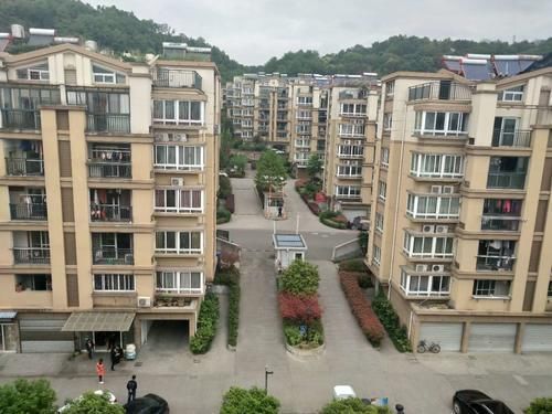 顶楼|买房4大原则:买南、买边、买三、不碰4个楼层,基本不会选错房