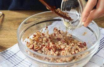  别再排队了！1碗面粉1把枣，手不沾面做一锅！全家早餐心头好！