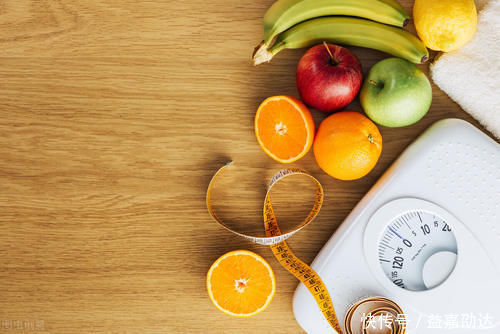 饥饿感|减肥的人坚持4个方法，促进脂肪分解，让身材慢慢瘦下来！