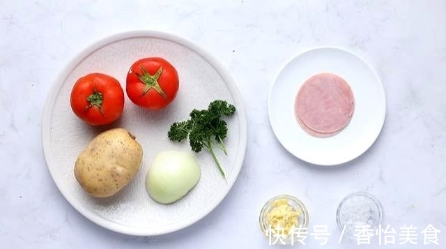 土豆|高颜值的元气早餐，土豆放西红柿里面烤，咬一口满口奶香味