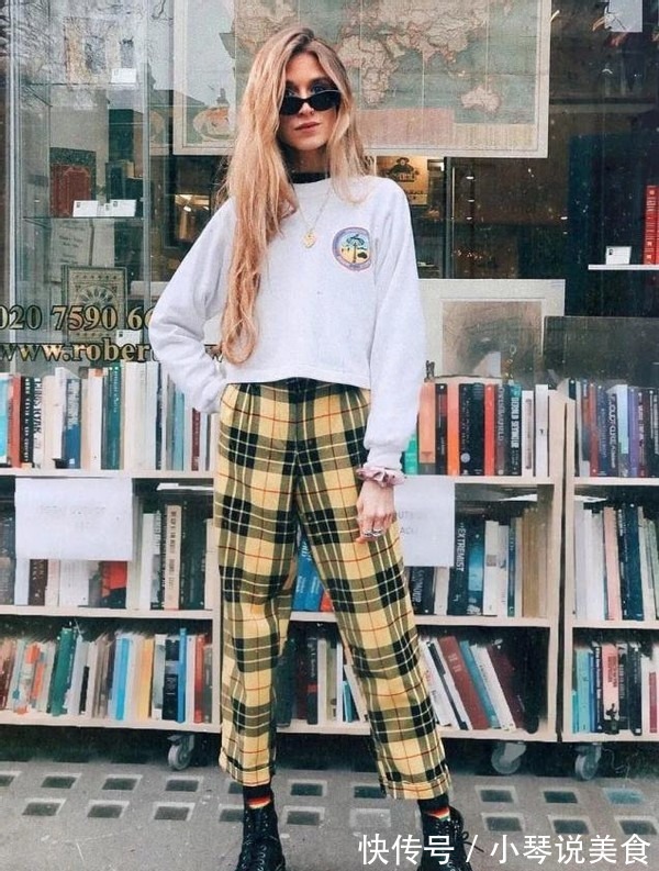 马丁靴 女人过了50岁,建议少穿高跟鞋多穿这3种鞋,时髦舒适还百搭