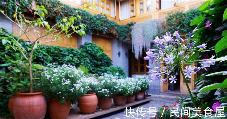 恰逢|丽江二三事，翻过雪山恰逢花开，隐居听花堂，邂逅一场唯美夕阳