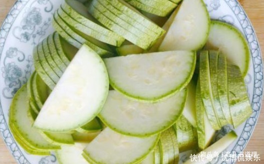 一道特别下饭的家常菜,好吃美味,食材便宜,5分钟就上桌