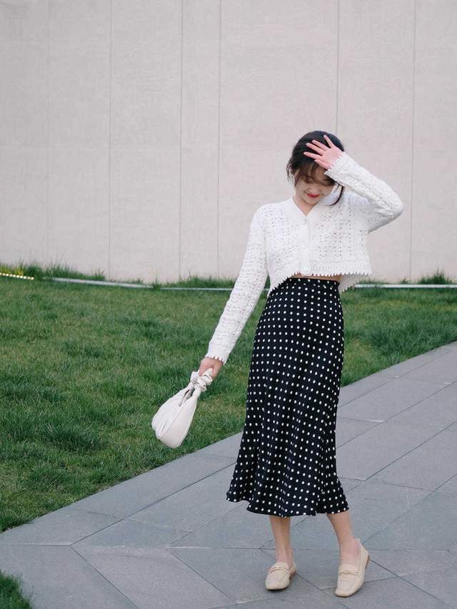 淑女鞋|小个子秋天的穿衣模板,从马甲到风衣全给你展示了,可以直接照搬