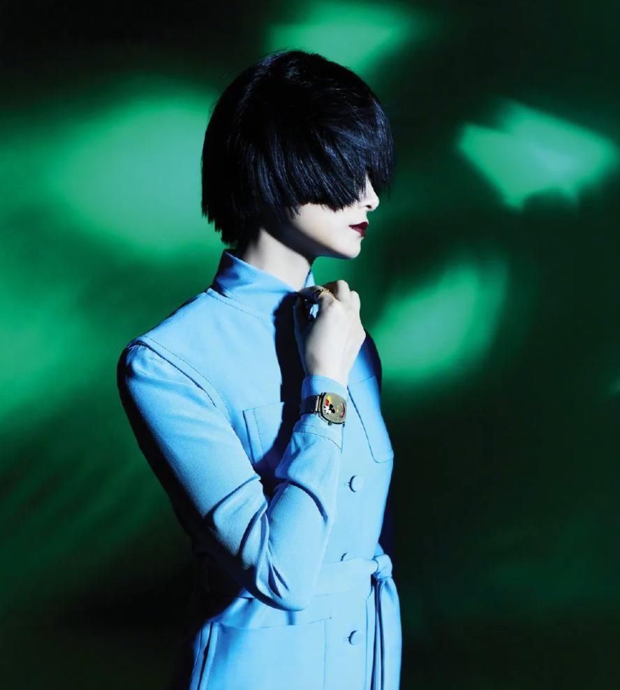 女团宫斗修罗场，参不透她搞发型的心机，尔等终究是洗脚婢