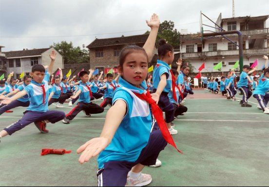 没有共产党就没有新中国|铜仁市石阡县枫香九校第九届校园文化艺术节举行