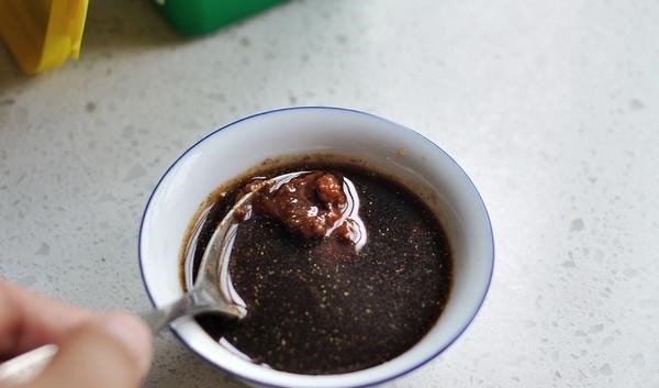 好吃流油的鲜肉包子，入口即化，让你满嘴流油，一口气能吃五六个