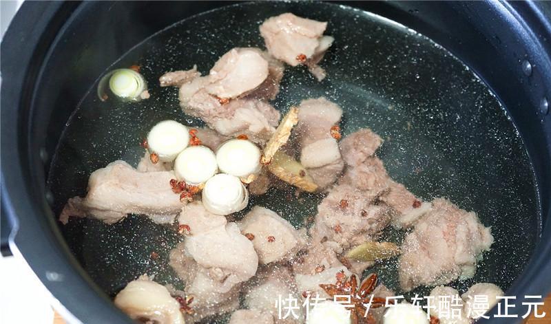 秋天|白萝卜和它是绝配,简单炖一炖,营养又滋补,秋天吃特养人