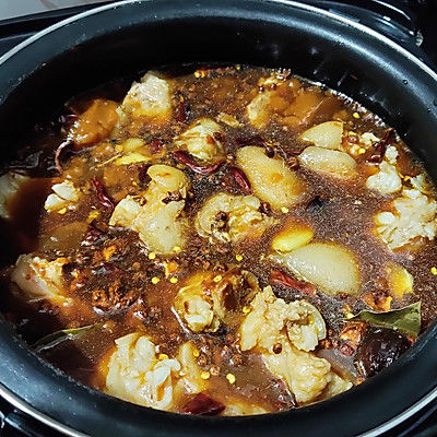 香辣卤猪脚这样做