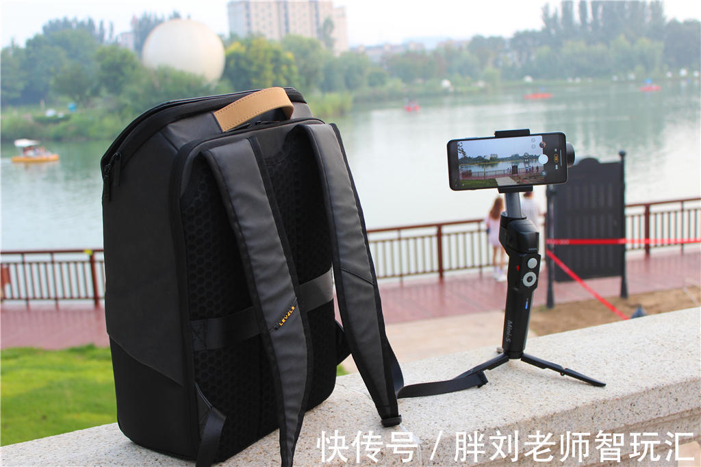 背包|商务and时尚:地平线8号零感背包,好看真能搞定一切?