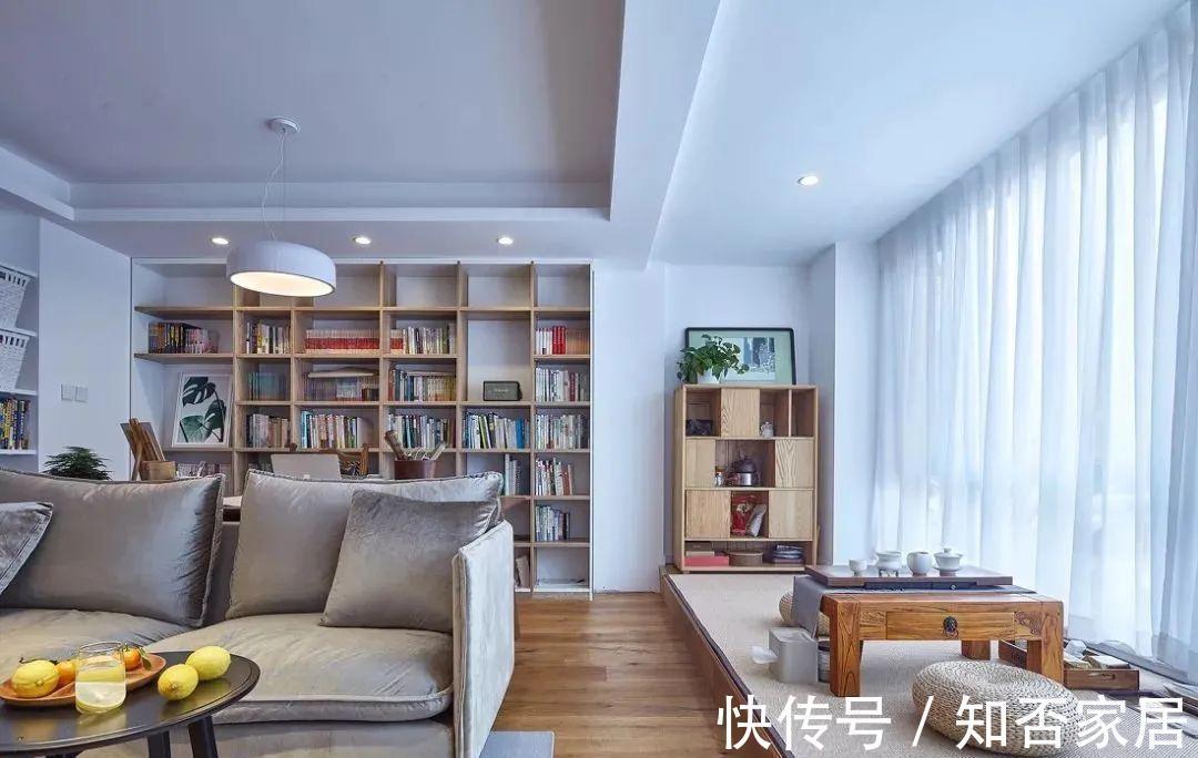 小户型|客厅装个地台,关键时刻能当一间房用,多功能很方便!