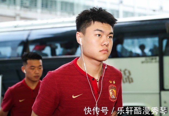 广州恒大|李霄鹏转变重心,冲击国足阵容,恒大四将成香饽饽,国足恐迎转折