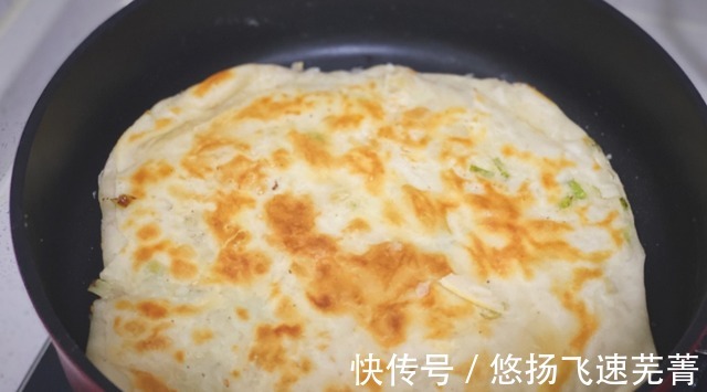 柔软|做烙饼,不放酵母不用开水,教您详细做法,每张饼都柔软层次多!