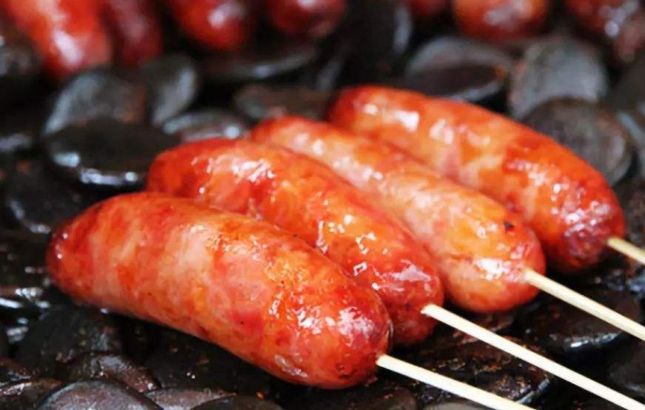 烤肠|减肥时,10种食物不要吃,油条排第6,第1名人人爱吃,谁也没想到